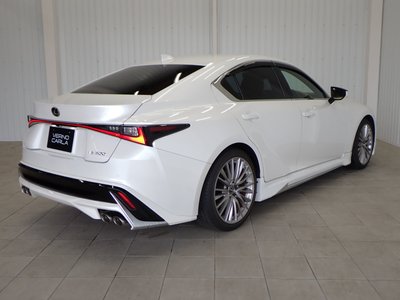 LEXUS IS - 8