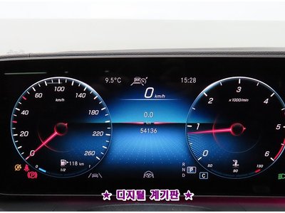 MERCEDES-BENZ GLE - 8