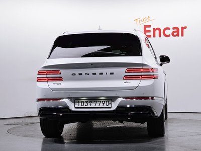 GENESIS GV80 - 3