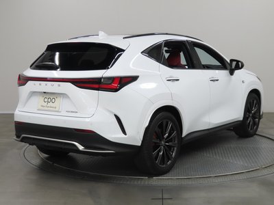 صورة 5 لـ 2024 Lexus NX