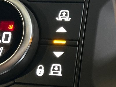 LAND ROVER DEFENDER - 4