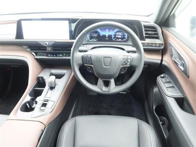 TOYOTA CROWN CROSSOVER - 4