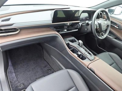 TOYOTA CROWN CROSSOVER - 5