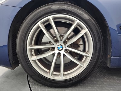2017 BMW 5 SERIES — фото 6