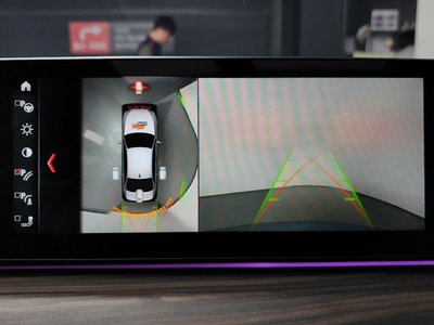2017 BMW 5 SERIES 缩略图 20