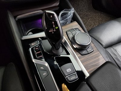 2017 BMW 5 SERIES 缩略图 12