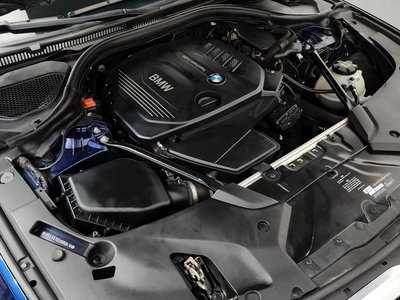 2017 BMW 5 SERIES — фото 7
