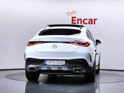 MERCEDES-BENZ GLC - 4