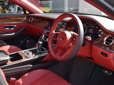 صورة مصغرة 15 لـ 2021 Bentley FLYING SPUR