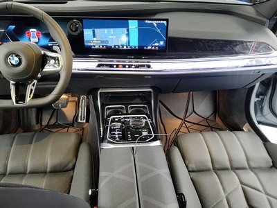 صورة 4 لـ 2025 BMW 7 SERIES