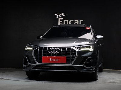 AUDI Q3 - 2