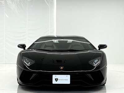 LAMBORGHINI AVENTADOR - 9