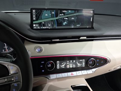 2024 Genesis GV70 — миниатюра 20