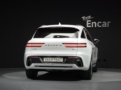 2024 Genesis GV70 photo 3