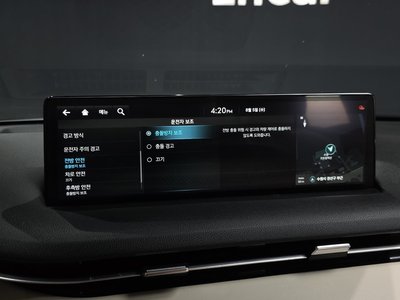 2024 Genesis GV70 — миниатюра 27