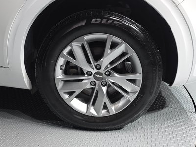 2024 Genesis GV70 photo 8