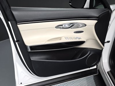 2024 Genesis GV70 — миниатюра 14