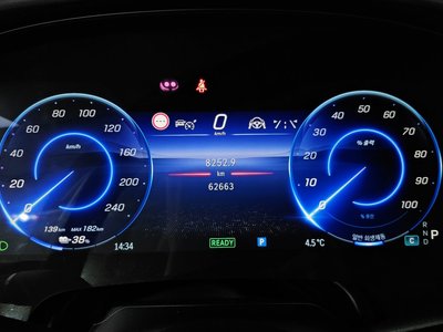 MERCEDES-BENZ EQS - 8