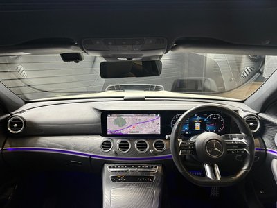 MERCEDES-BENZ E-CLASS - 8