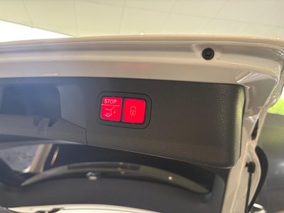 MERCEDES-BENZ E-CLASS - 5