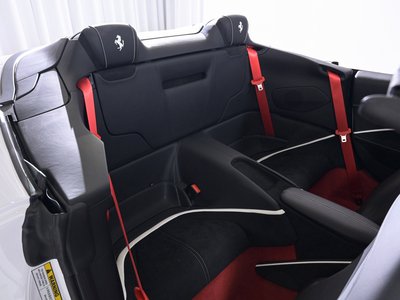 FERRARI ROMA SPIDER - 4