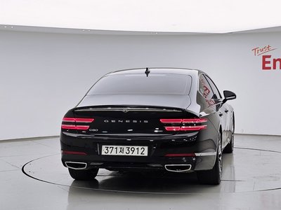 GENESIS G80 (RG3) - 3