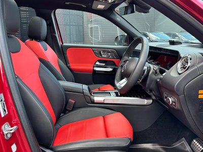 2025 Mercedes-BENZ GLB AMG — фото 7