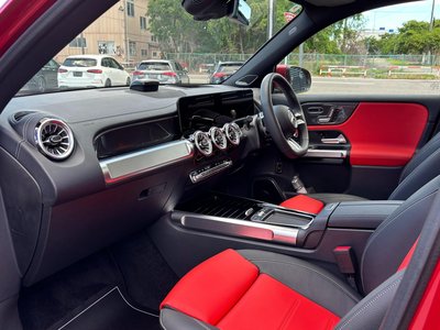 2025 Mercedes-BENZ GLB AMG — миниатюра 34