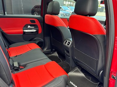 2025 Mercedes-BENZ GLB AMG — миниатюра 36