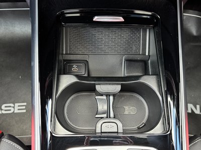2025 Mercedes-BENZ GLB AMG — миниатюра 24