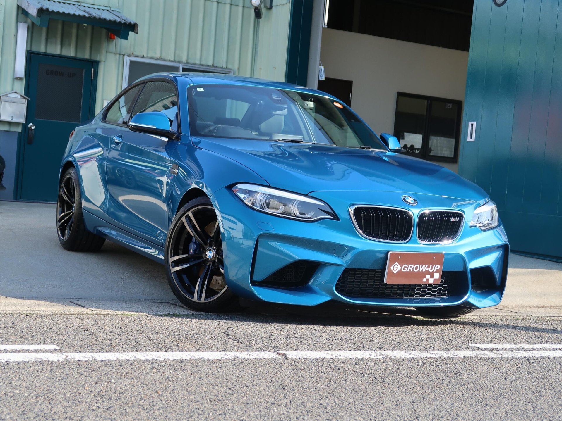 BMW M2 COUPE - View 1