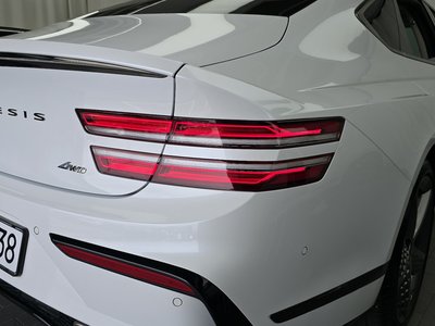 GENESIS G80 (RG3) - 10