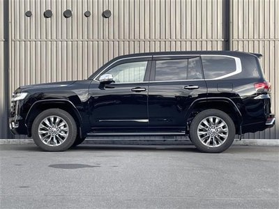 TOYOTA LAND CRUISER 300 - 6