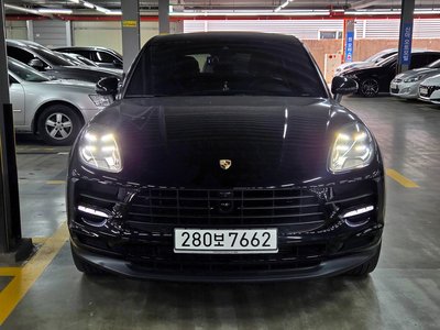 PORSCHE MACAN - 5