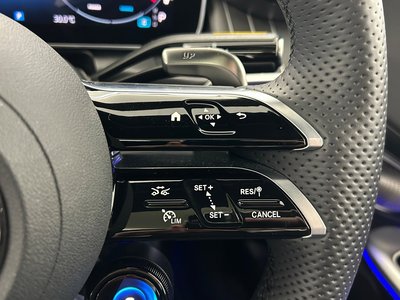 2025 Mercedes-BENZ GLC AMG — миниатюра 32