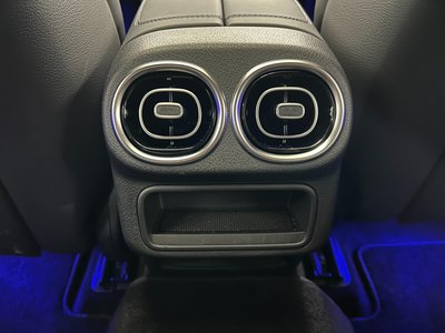 2025 Mercedes-BENZ GLC AMG — миниатюра 18