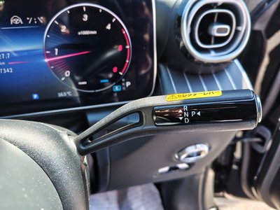 MERCEDES-BENZ GLC - 10