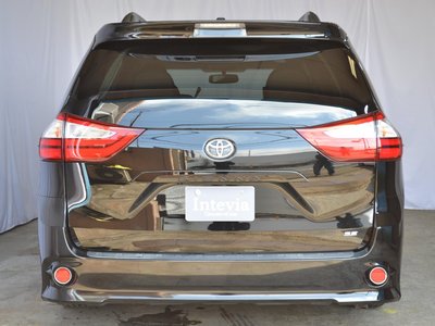 TOYOTA SIENA - 5