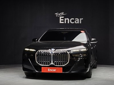 BMW 7 SERIES - 2