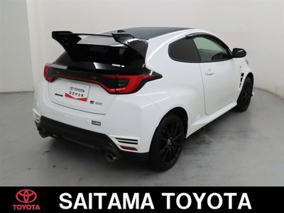 TOYOTA GR YARIS - 10