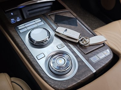 GENESIS G80 (RG3) - 9