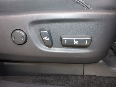 TOYOTA LAND CRUISER PRADO - 8