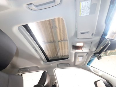 TOYOTA LAND CRUISER PRADO - 10