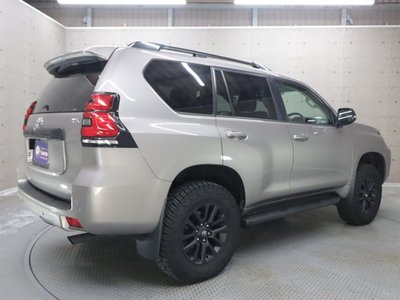 TOYOTA LAND CRUISER PRADO - 3