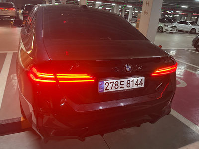 2025 BMW 5 SERIES 照片 6