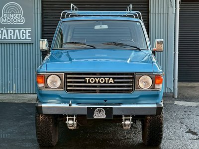 TOYOTA LAND CRUISER - 2