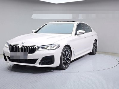 BMW 5 SERIES - 1