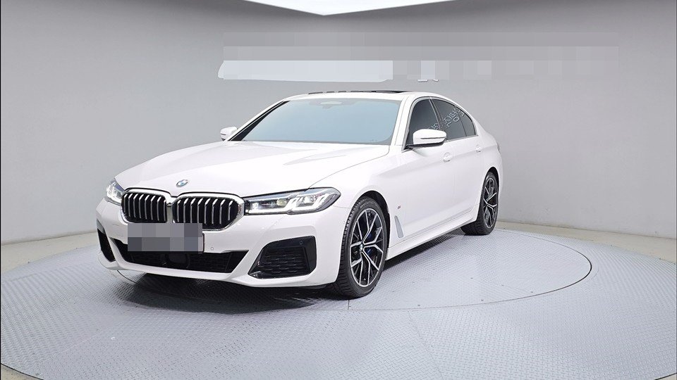 BMW 5 SERIES - View 1