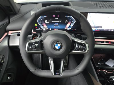 صورة مصغرة 18 لـ 2026 BMW 5 SERIES