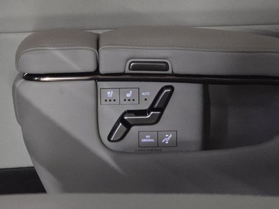 صورة مصغرة 14 لـ 2025 Lexus LM